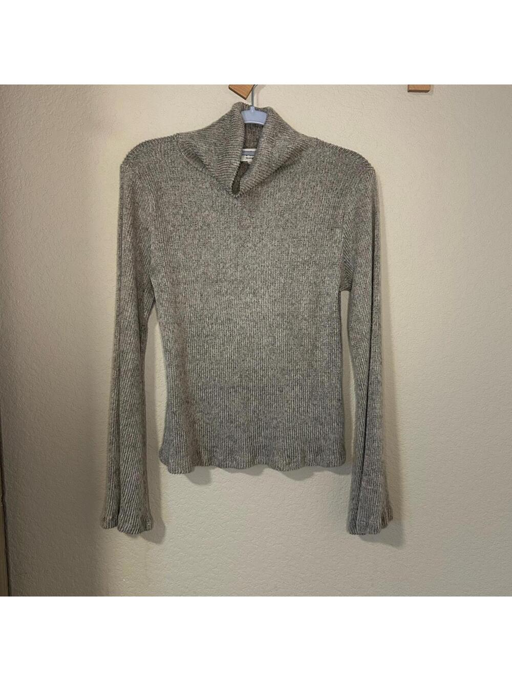 NO FRILLS Flared Sleeve Mock Neck Soft Knit Top large